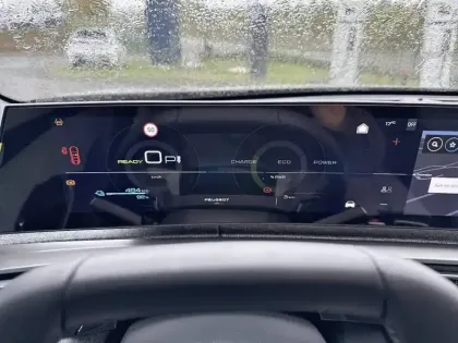 Photo 9 Peugeot 3008  Electrique 73 kWh 210 ch