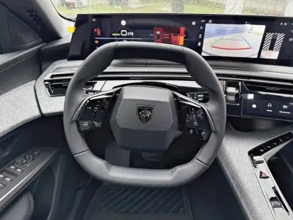 Photo 8 Peugeot 3008  Electrique 73 kWh 210 ch