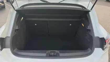 Photo 19 Renault Clio  E-Tech full hybrid 145 ch GSR2