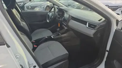 Photo 11 Renault Clio  E-Tech full hybrid 145 ch GSR2