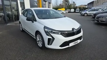 Photo 6 Renault Clio  E-Tech full hybrid 145 ch GSR2