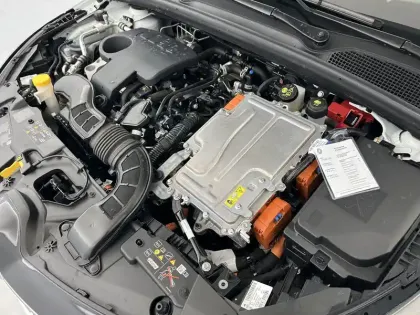 Photo 20 Renault Clio  E-Tech full hybrid 145