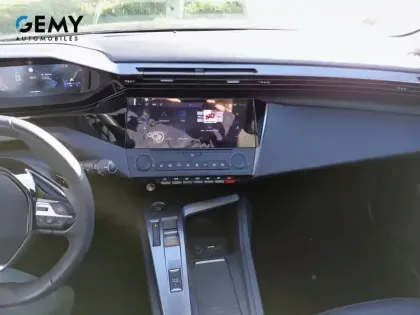 Photo 11 Peugeot 308  SW BlueHDi 130ch S&S EAT8