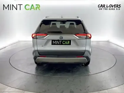 Photo 7 Toyota Rav4  Hybride Pro 218 ch 2WD