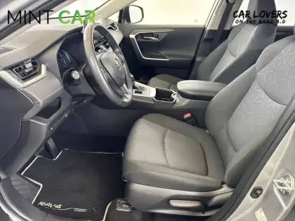 Photo 17 Toyota Rav4  Hybride Pro 218 ch 2WD