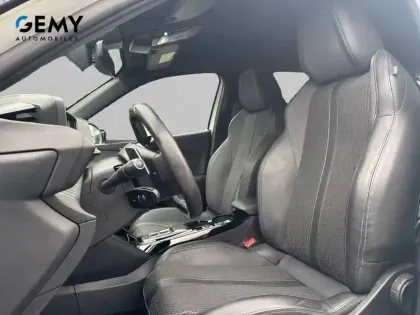 Photo 8 Peugeot 2008  PureTech 130 S&S EAT8