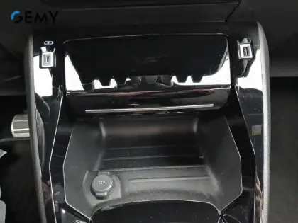 Photo 53 Peugeot 2008  PureTech 130 S&S EAT8