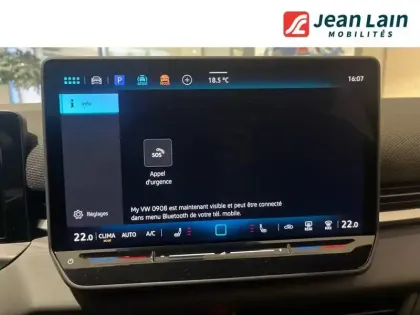 Photo 15 Volkswagen T-roc  1.5 eTSI EVO2 Hybrid 150 ch DSG7