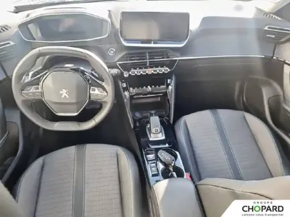 Photo 14 Peugeot 2008  PureTech 130 S&S EAT8