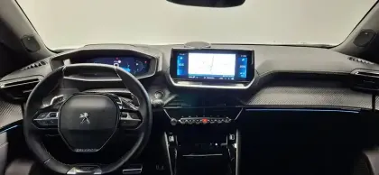 Photo 13 Peugeot 2008  PureTech 130 S&S EAT8