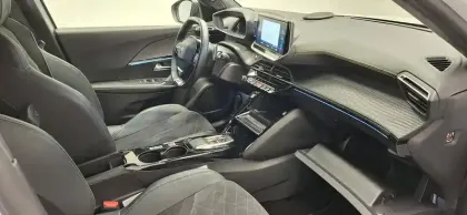 Photo 16 Peugeot 2008  PureTech 130 S&S EAT8