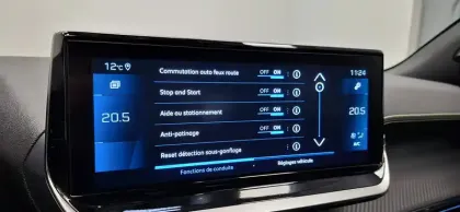 Photo 23 Peugeot 2008  PureTech 130 S&S EAT8