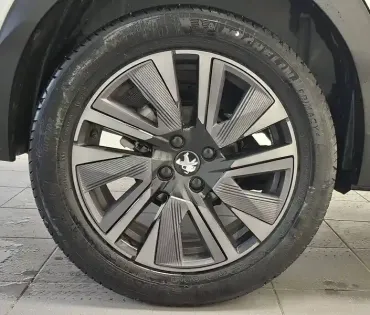 Photo 3 Peugeot 2008  PureTech 130 S&S EAT8