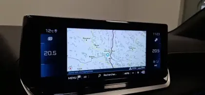 Photo 4 Peugeot 2008  PureTech 130 S&S EAT8