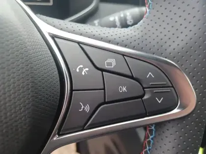 Photo 18 Renault Clio  E-Tech full hybrid 145 ch GSR2