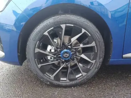 Photo 8 Renault Clio  E-Tech full hybrid 145 ch GSR2