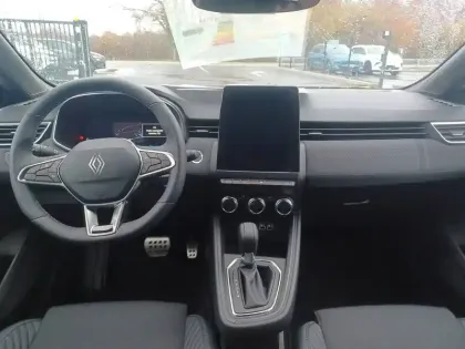 Photo 10 Renault Clio  E-Tech full hybrid 145 ch GSR2