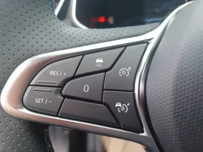 Photo 17 Renault Clio  E-Tech full hybrid 145 ch GSR2