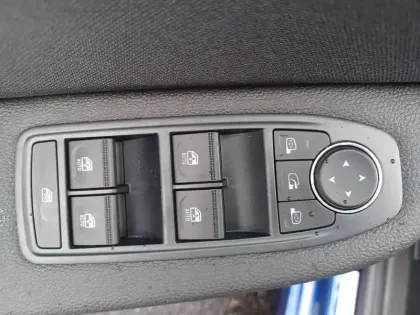 Photo 15 Renault Clio  E-Tech full hybrid 145 ch GSR2