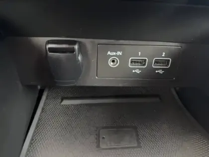 Photo 27 Renault Clio  E-Tech 140