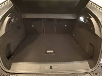 Photo 96 Peugeot 3008  Hybrid 145 e-DCS6