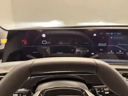 Photo 73 Peugeot 3008  Hybrid 145 e-DCS6