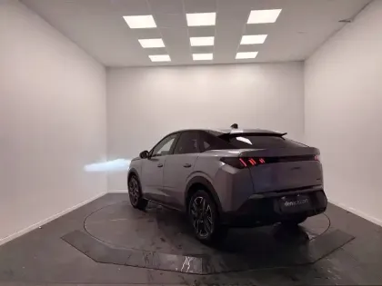 Photo 46 Peugeot 3008  Hybrid 145 e-DCS6