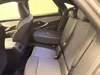 Photo 72 Peugeot 3008  Hybrid 145 e-DCS6