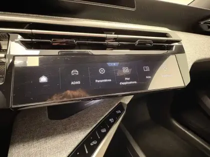 Photo 83 Peugeot 3008  Hybrid 145 e-DCS6