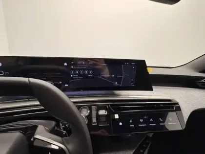 Photo 121 Peugeot 3008  Hybrid 145 e-DCS6