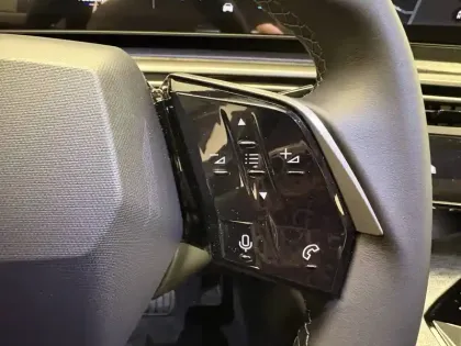 Photo 18 Peugeot 3008  Hybrid 145 e-DCS6