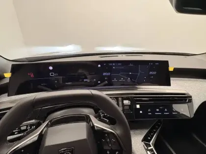 Photo 30 Peugeot 3008  Hybrid 145 e-DCS6