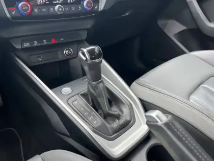 Photo 35 Audi A1  Sportback 30 TFSI 116 ch S tronic 7