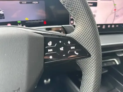 Photo 29 Audi Q3  TFSI 150 ch Hybride S tronic 7