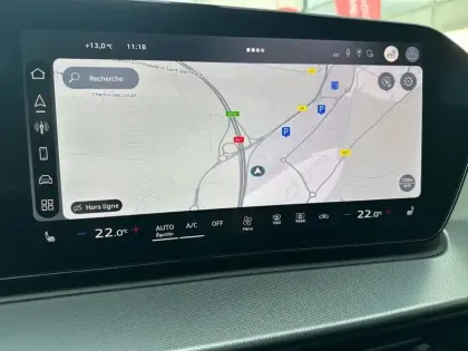 Photo 31 Audi Q3  TFSI 150 ch Hybride S tronic 7