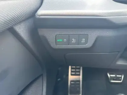 Photo 23 Audi Q3  TFSI 150 ch Hybride S tronic 7