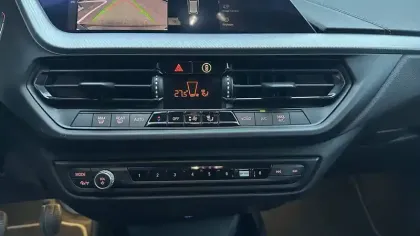 Photo 10 BMW Serie 1 116i 109 ch