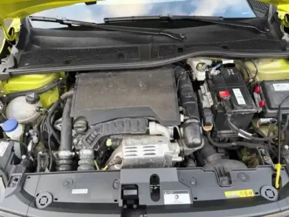 Photo 19 Peugeot 208  PureTech 100 S&S BVM6