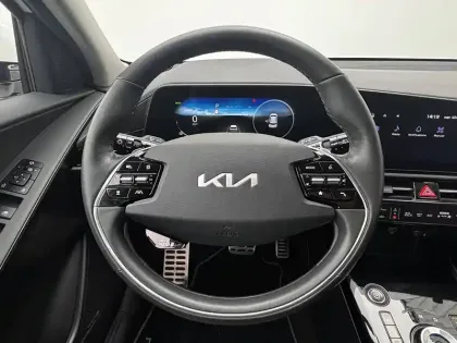 Photo 7 Kia Niro  EV Electrique 204 ch