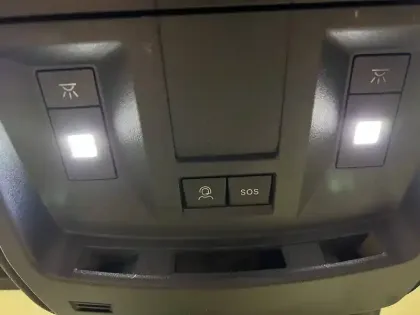 Photo 18 Peugeot 3008  Hybrid 145 e-DCS6