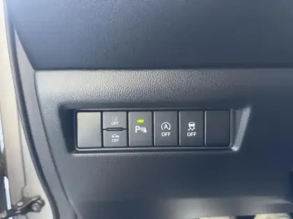 Photo 18 Suzuki Swift  1.2 Dualjet Hybrid