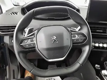 Photo 8 Peugeot 3008  Hybrid 225 e-EAT8