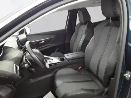 Photo 46 Peugeot 3008  Hybrid 225 e-EAT8