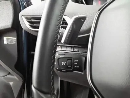 Photo 21 Peugeot 3008  Hybrid 225 e-EAT8