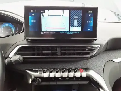 Photo 14 Peugeot 3008  Hybrid 225 e-EAT8