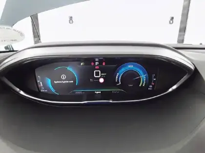 Photo 9 Peugeot 3008  Hybrid 225 e-EAT8