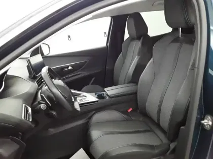 Photo 34 Peugeot 3008  Hybrid 225 e-EAT8