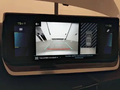 Photo 17 Peugeot 2008  Electrique 136 ch