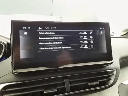 Photo 41 Peugeot 3008  BlueHDi 130ch S&S EAT8