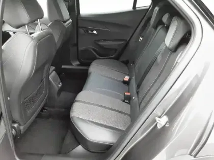 Photo 11 Peugeot 2008  PureTech 130 S&S BVM6